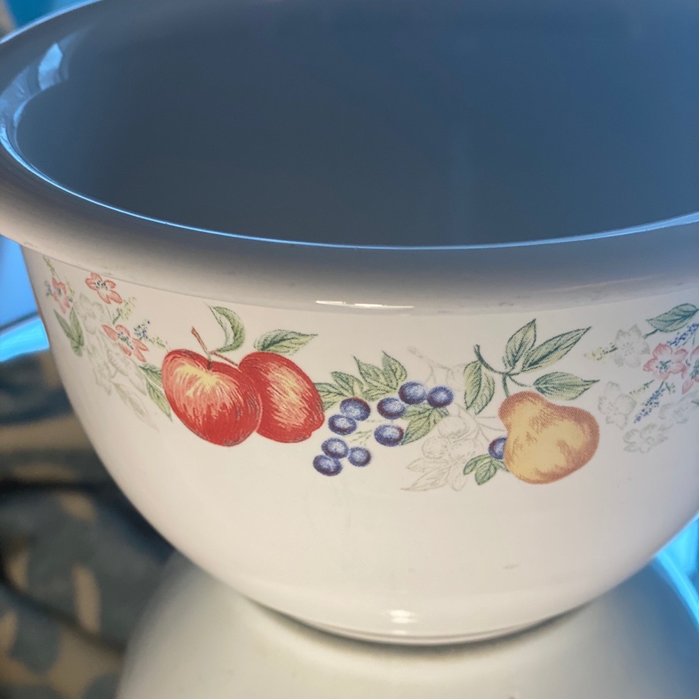 1 Corelle 1 Quart Chutney Mixing Bowl